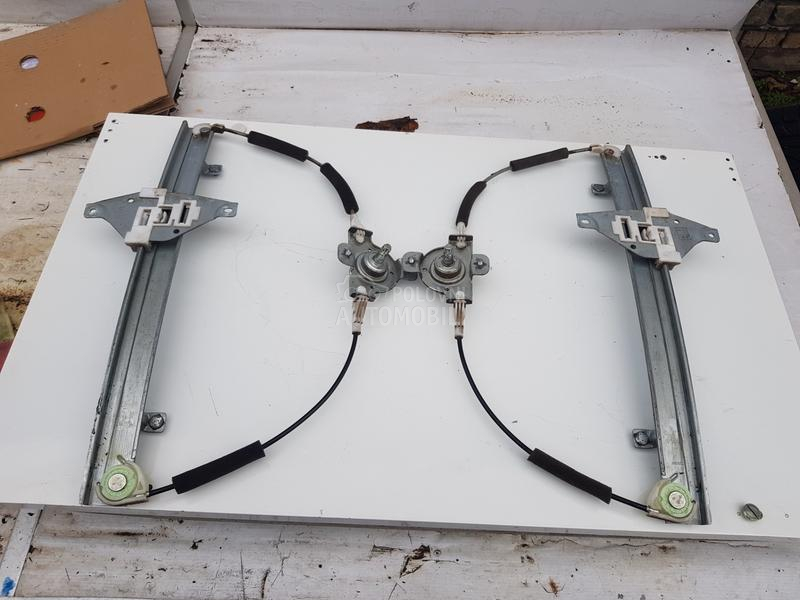 PODIZAČI RUČNI ZADNJI LIMUZINA