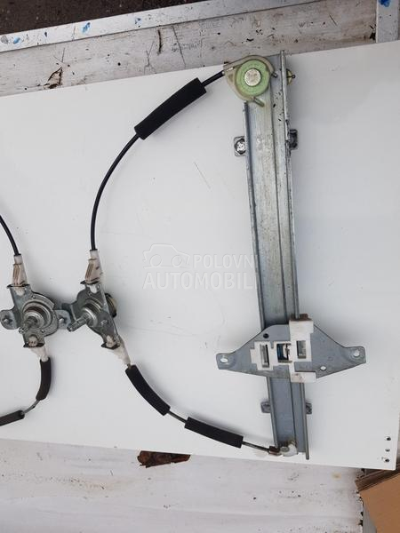 PODIZAČI RUČNI ZADNJI LIMUZINA