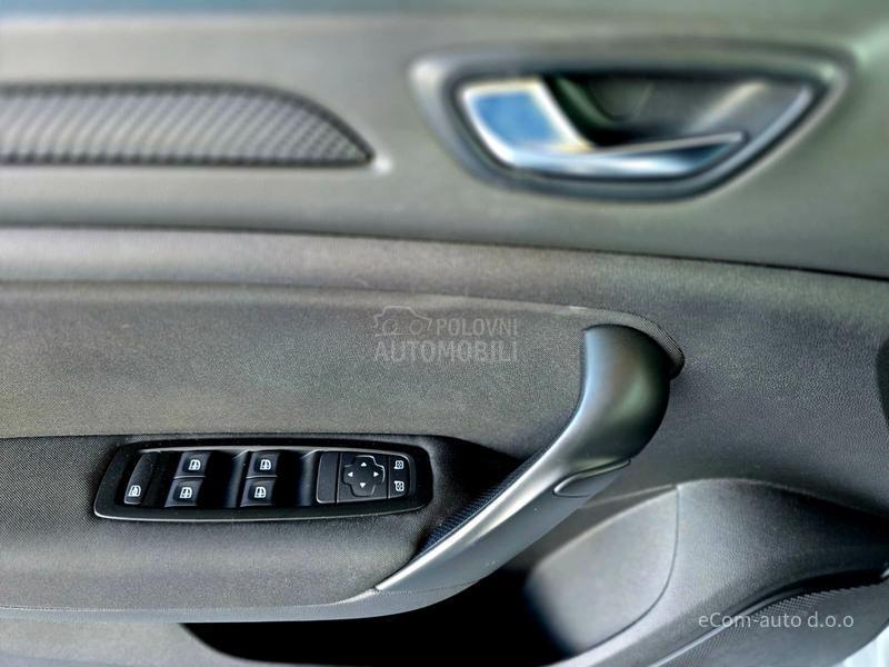 Renault Megane 1.3 TCE GRANDCOUPE