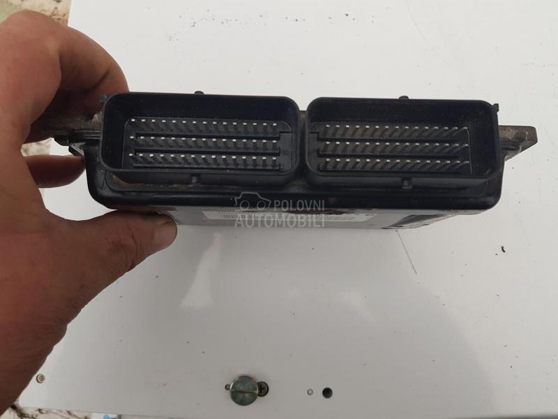 KOMPJUTER,12,I,53,KV