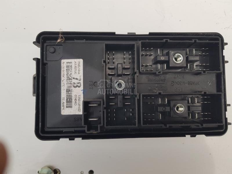 ELEKTRONSKA KUTIJA OSIGURAČA