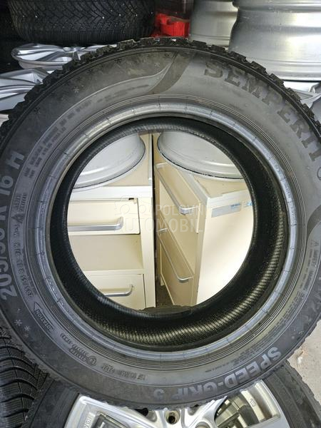 Semperit 205/55 R16 Zimska
