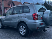 Toyota RAV 4 2.0 D 4X4  TOOP