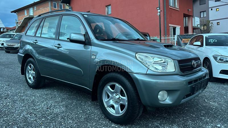 Toyota RAV 4 2.0 D 4X4  TOOP