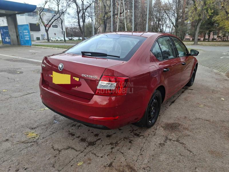 Škoda Octavia 2014. god. -  kompletan auto u delovima