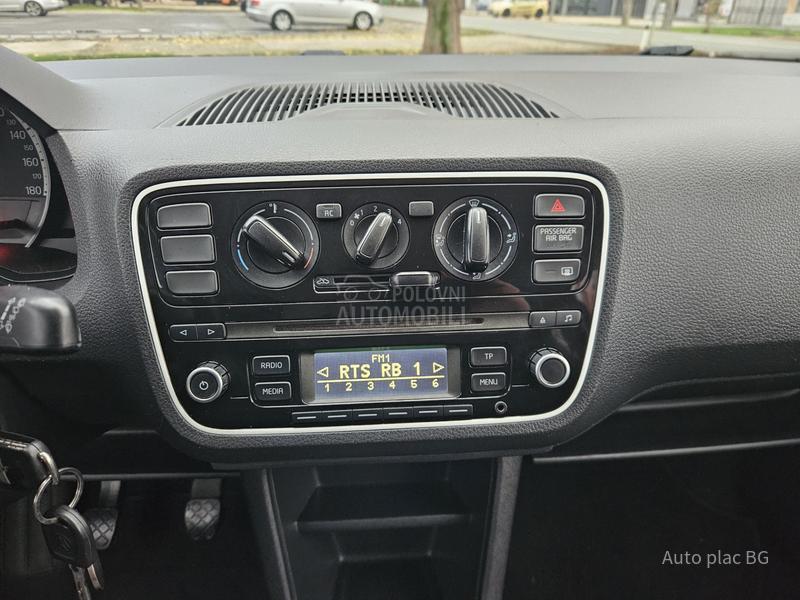 Volkswagen up! 1.0MPI BLACK UP