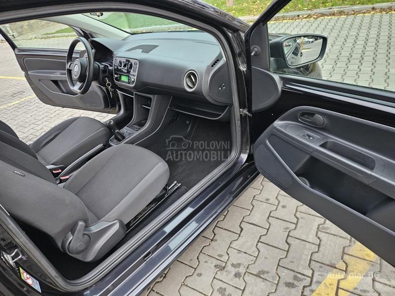 Volkswagen up! 1.0MPI BLACK UP