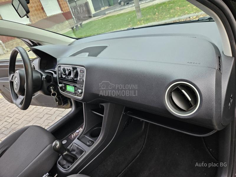 Volkswagen up! 1.0MPI BLACK UP