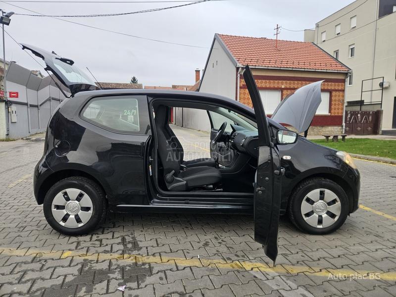 Volkswagen up! 1.0MPI BLACK UP