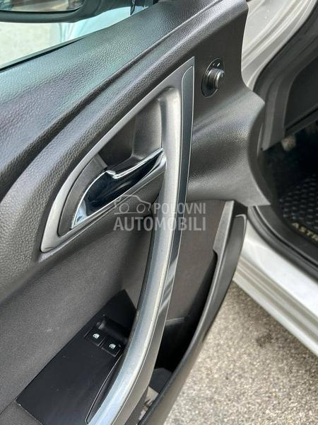 Opel Astra J CDTI
