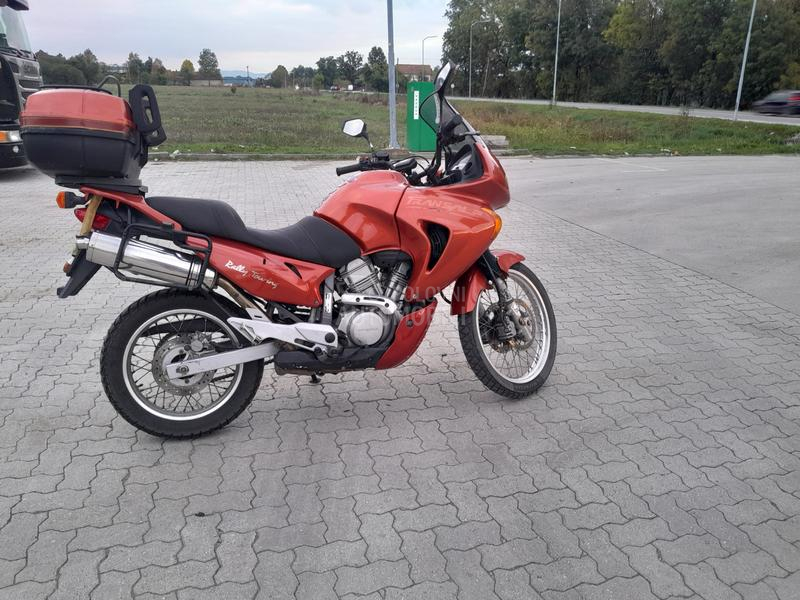 Honda Transalp 650