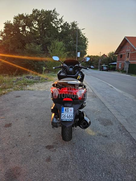 Kymco Downtown 300i Abs