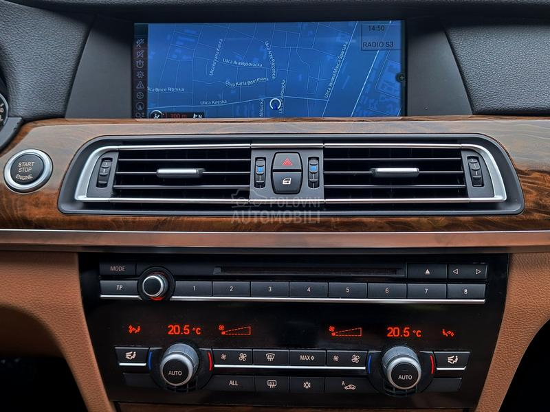 BMW 730 POGLEDATI TEXT