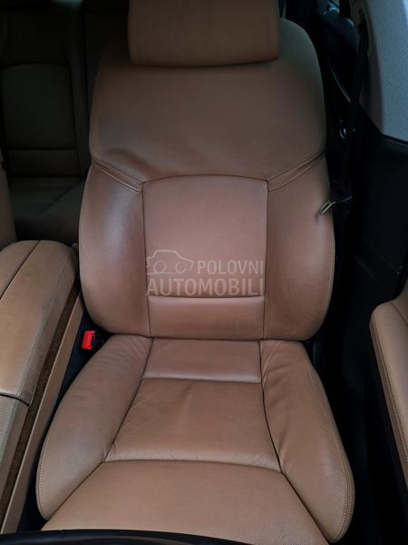 BMW 730 POGLEDATI TEXT