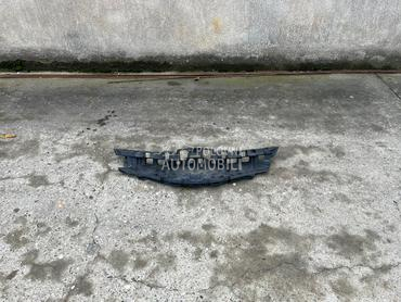 Prednja Podmaska Branika za Toyota Yaris od 2017. do 2020. god.