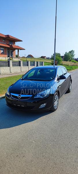 Opel Astra J 1.7CDTI