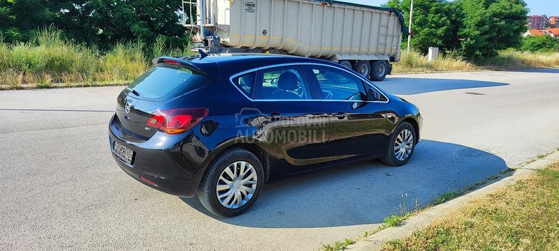 Opel Astra J 1.7CDTI