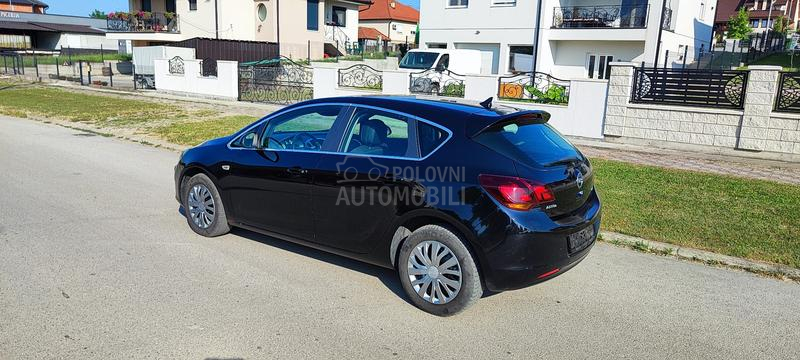 Opel Astra J 1.7CDTI