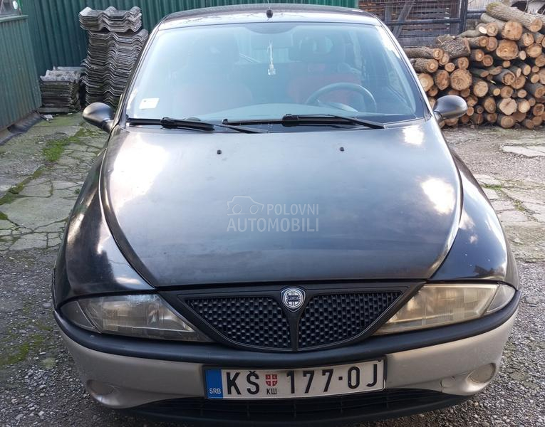 Lancia Ypsilon 