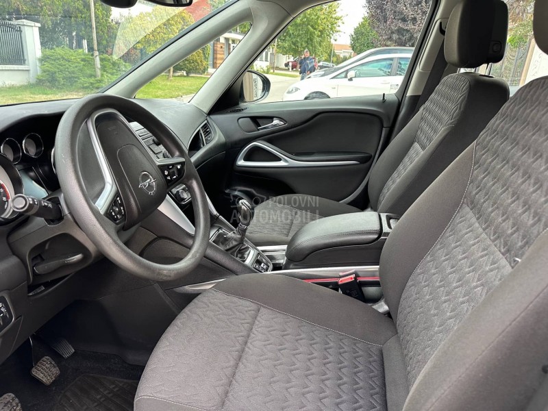 Opel Zafira 1.4 16v ENJOY