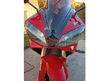 Yamaha R1