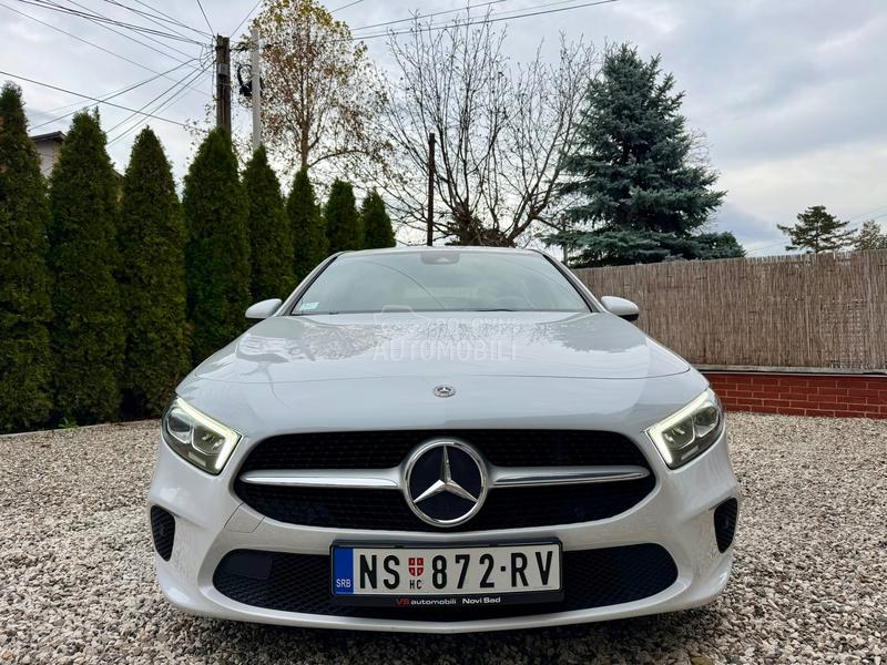 Mercedes Benz A 180 Perla/Virtal/Aut/Led