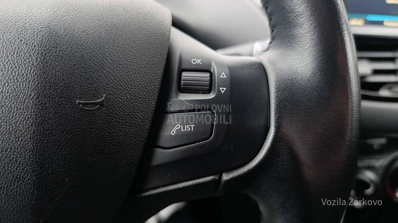 Peugeot 208 1.5 Blue BNM5 Active
