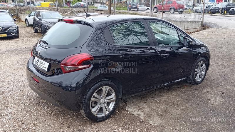 Peugeot 208 1.5 Blue BNM5 Active