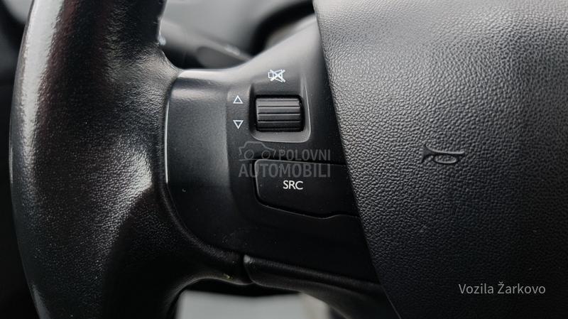 Peugeot 208 1.5 Blue BNM5 Active