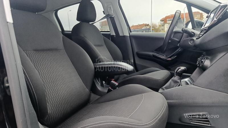 Peugeot 208 1.5 Blue BNM5 Active