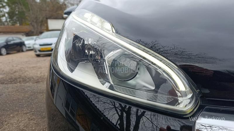 Peugeot 208 1.5 Blue BNM5 Active