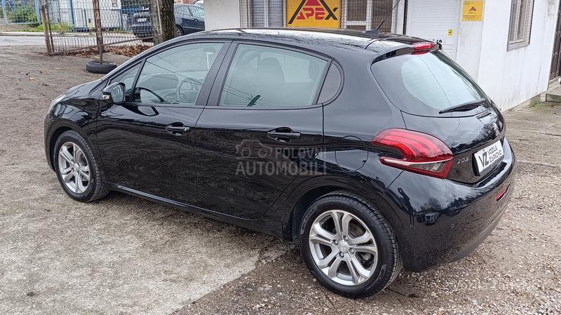 Peugeot 208 1.5 Blue BNM5 Active