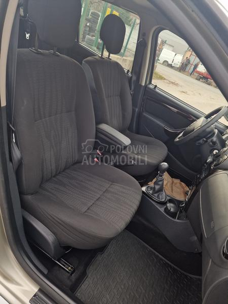 Dacia Duster 1.6 B E N Z/4X4/