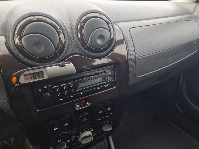 Dacia Duster 1.6 B E N Z/4X4/