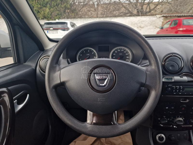 Dacia Duster 1.6 B E N Z/4X4/