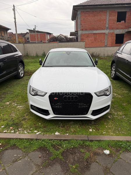 Audi S5 CH