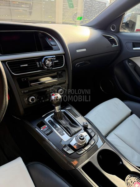 Audi S5 CH