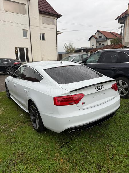 Audi S5 CH