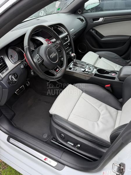 Audi S5 CH