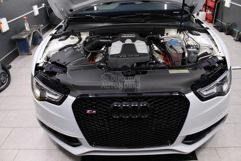 Audi S5 CH