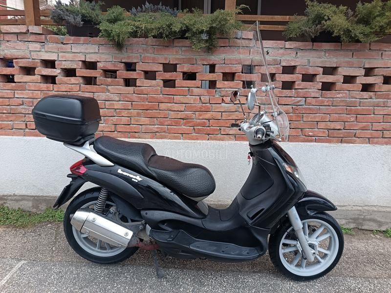 Piaggio Beverly 200