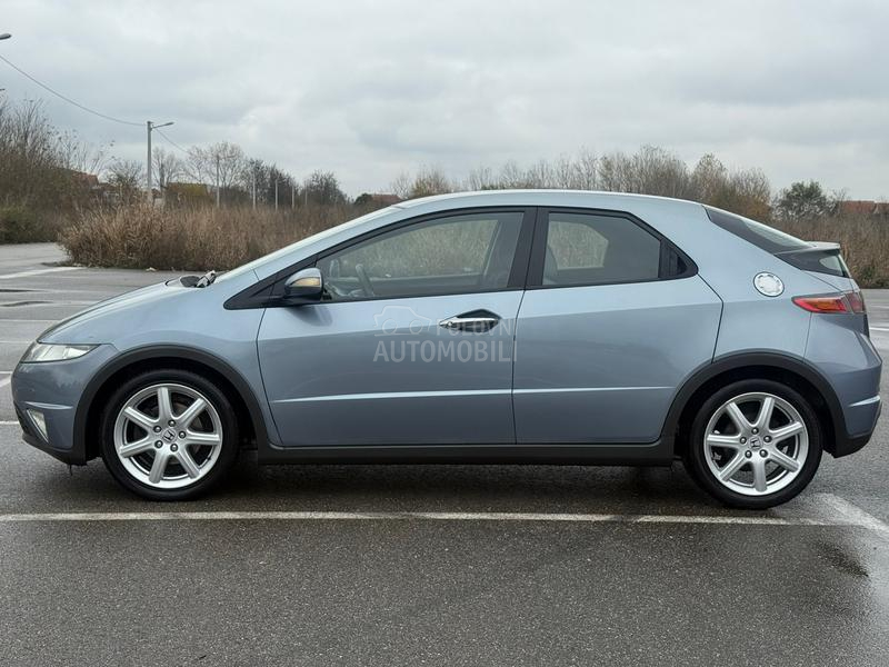 Honda Civic 1.8 i-VTEC