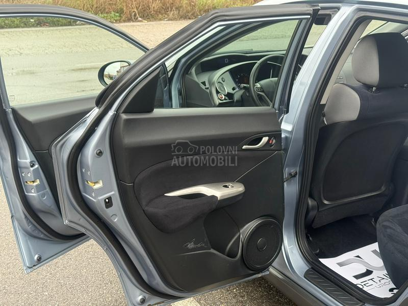 Honda Civic 1.8 i-VTEC