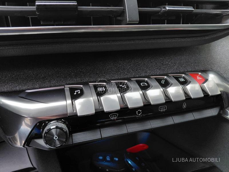 Peugeot 3008 1.5hdi ALLURE 8MM