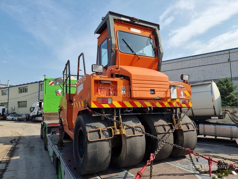 Dynapac CP 215 guma guma valjak