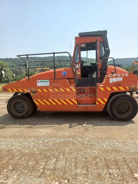 Dynapac CP 215 guma guma valjak