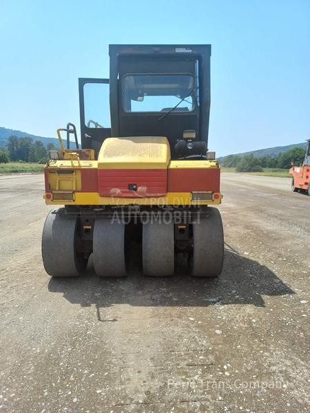 Dynapac CP 215 guma guma valjak