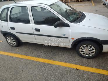 Opel Corsa B 