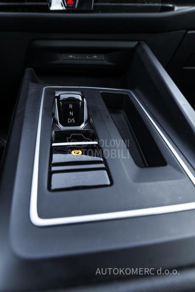 Volkswagen Golf 8 1.0 TSI Life DSG