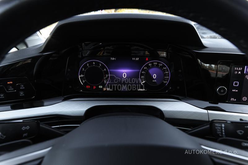 Volkswagen Golf 8 1.0 TSI Life DSG